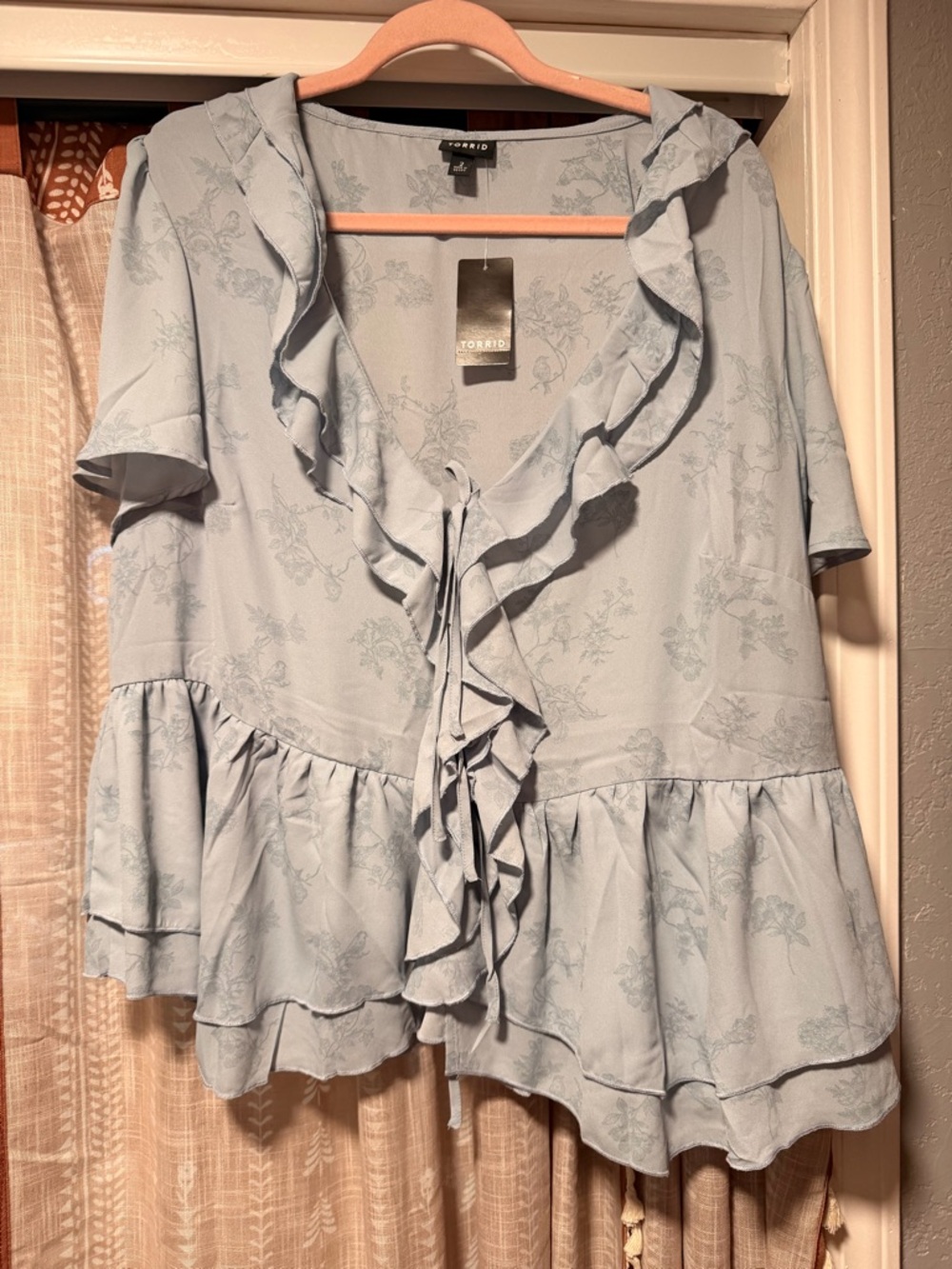 torrid Powder Blue Ruffle Tie-Front Floral Peplum Tunic